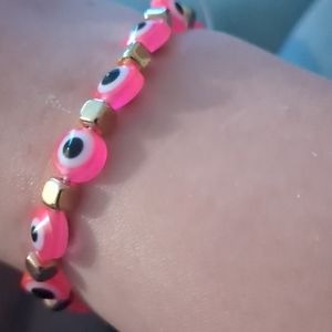 Meet your Posher, Claudea